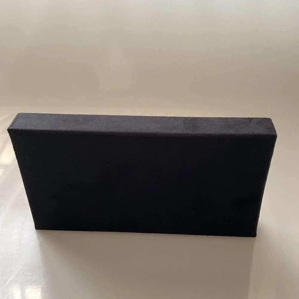 NWT Ganz Flocked Velvet-Like Guest Towel Holder – Black Bathroom Vanity Tray